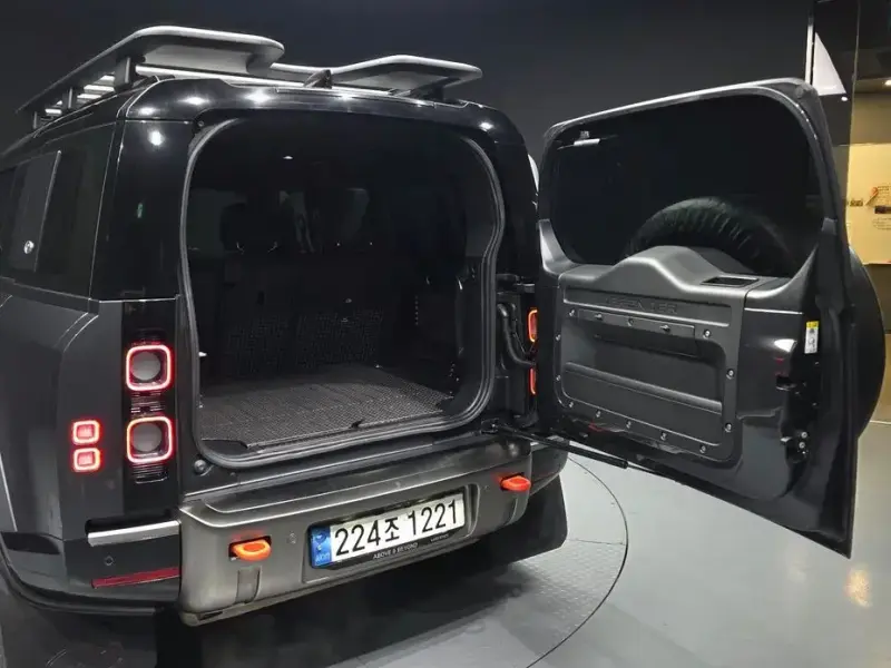 2022 Land Rover Defender с пробегом 31 332 км