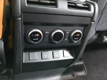 2022 Land Rover Defender с пробегом 72 373 км