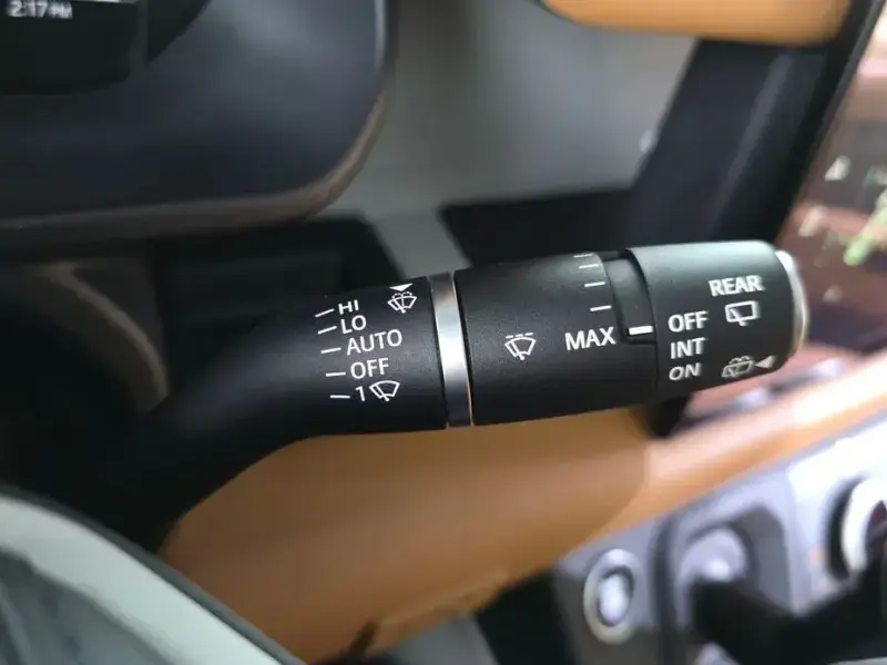 2022 Land Rover Defender с пробегом 72 373 км