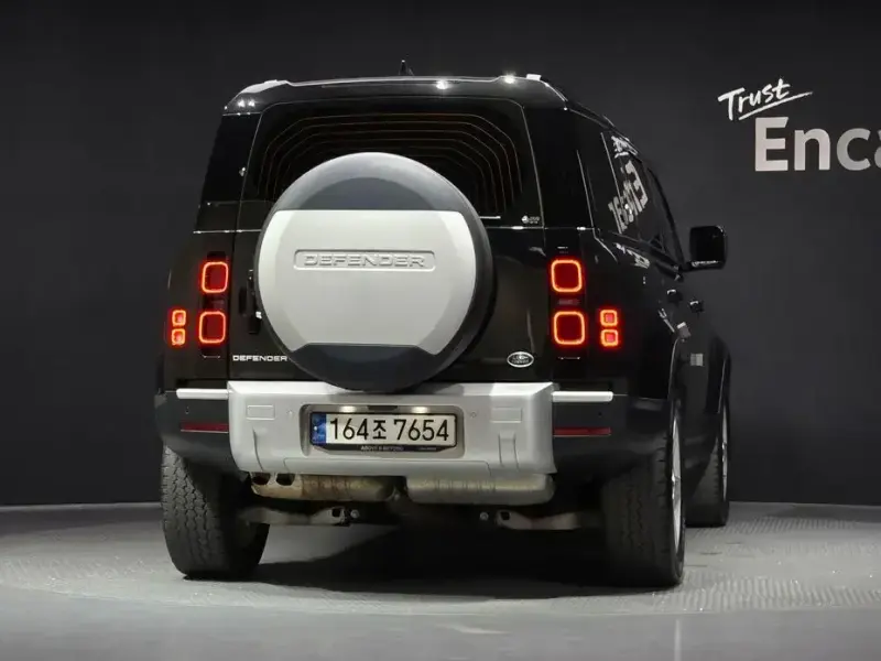2022 Land Rover Defender с пробегом 60 368 км
