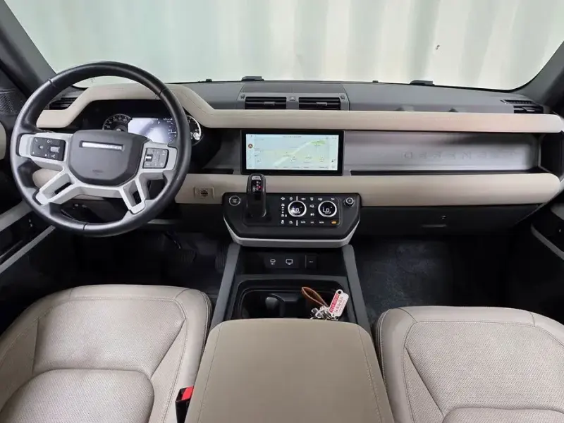 2022 Land Rover Defender с пробегом 60 368 км