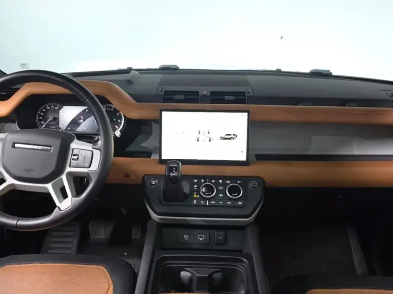 2023 Land Rover Defender с пробегом 52 594 км