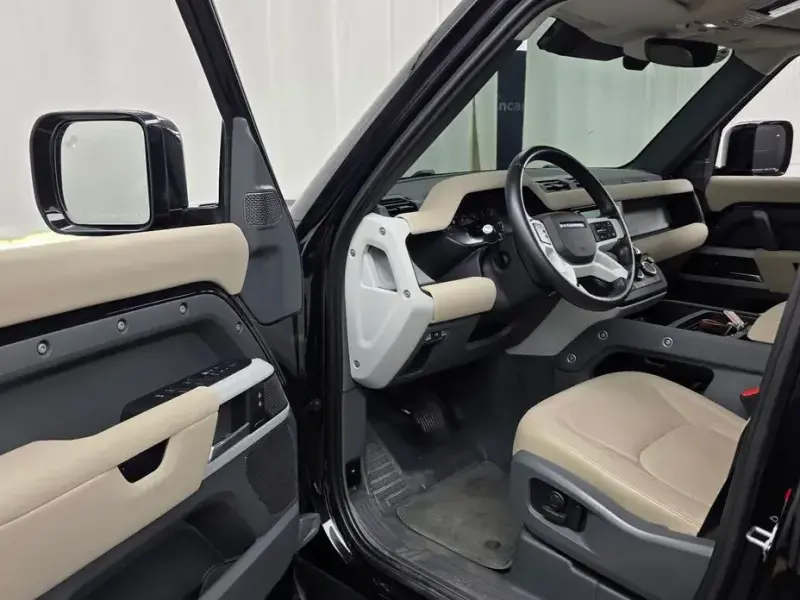 2022 Land Rover Defender с пробегом 60 368 км