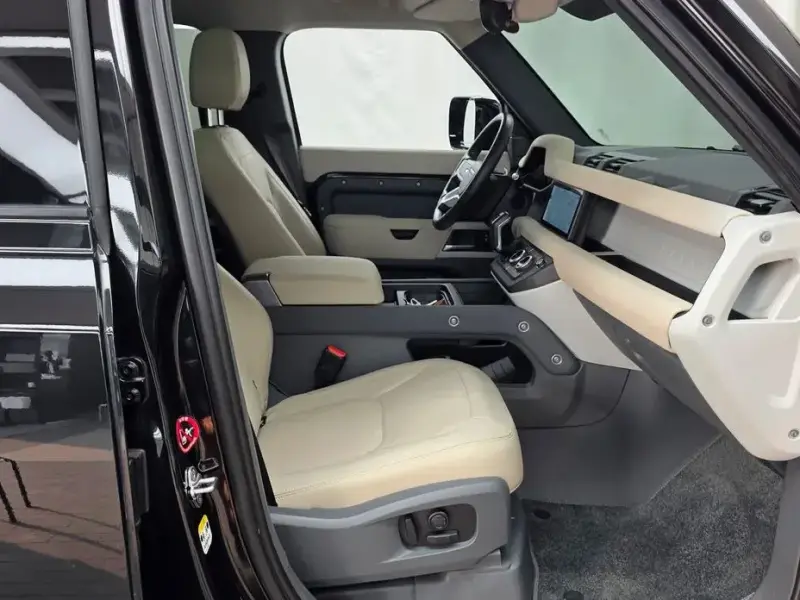 2022 Land Rover Defender с пробегом 60 368 км