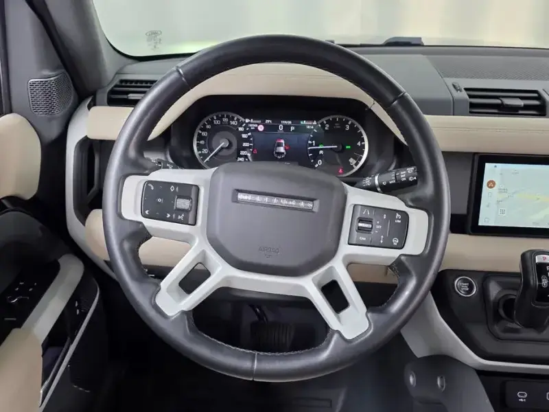 2022 Land Rover Defender с пробегом 60 368 км
