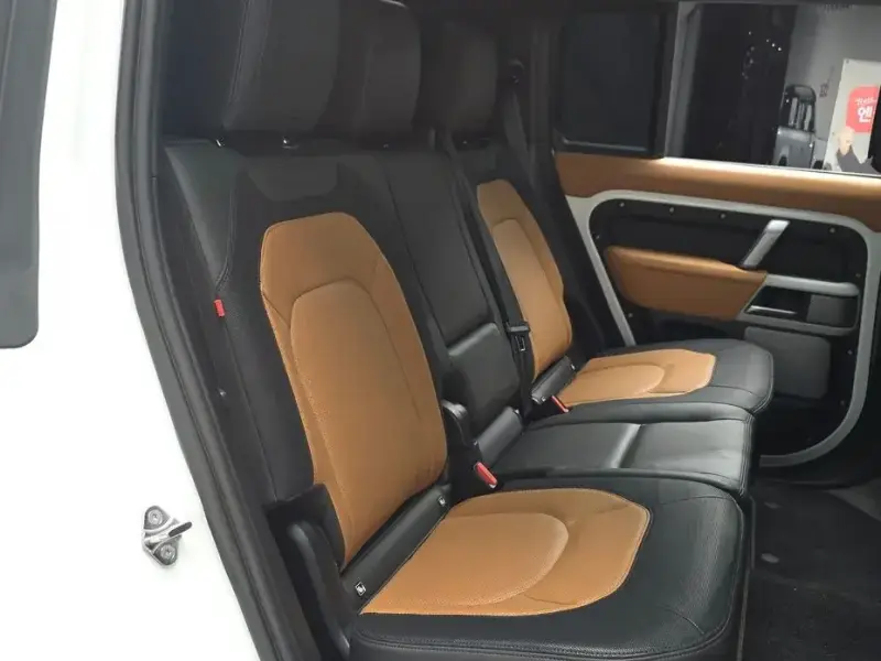 2023 Land Rover Defender с пробегом 52 594 км