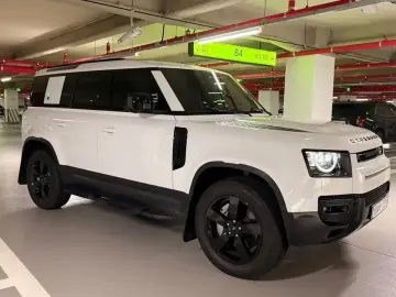 2023 Land Rover Defender с пробегом 16 800 км