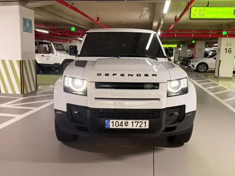 2023 Land Rover Defender с пробегом 16 800 км