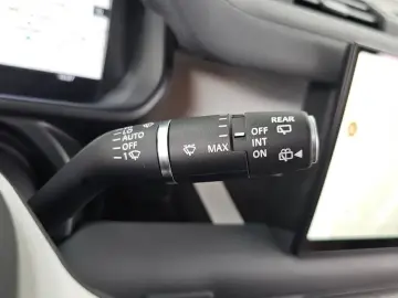 2023 Land Rover Defender с пробегом 35 711 км