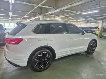 2026 Volkswagen Touareg с пробегом 19 км
