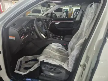 2026 Volkswagen Touareg с пробегом 19 км