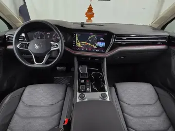 2023 Volkswagen Touareg с пробегом 49 042 км