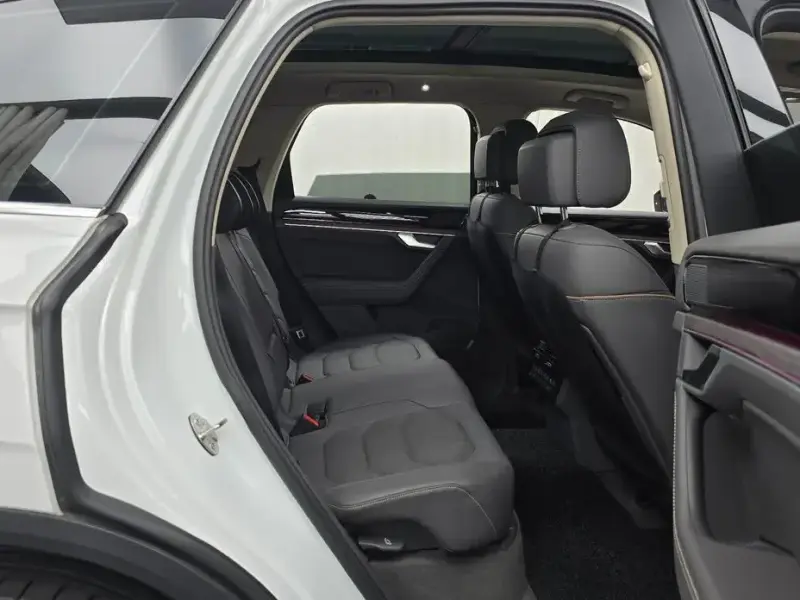 2023 Volkswagen Touareg с пробегом 49 042 км