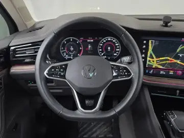 2023 Volkswagen Touareg с пробегом 49 042 км