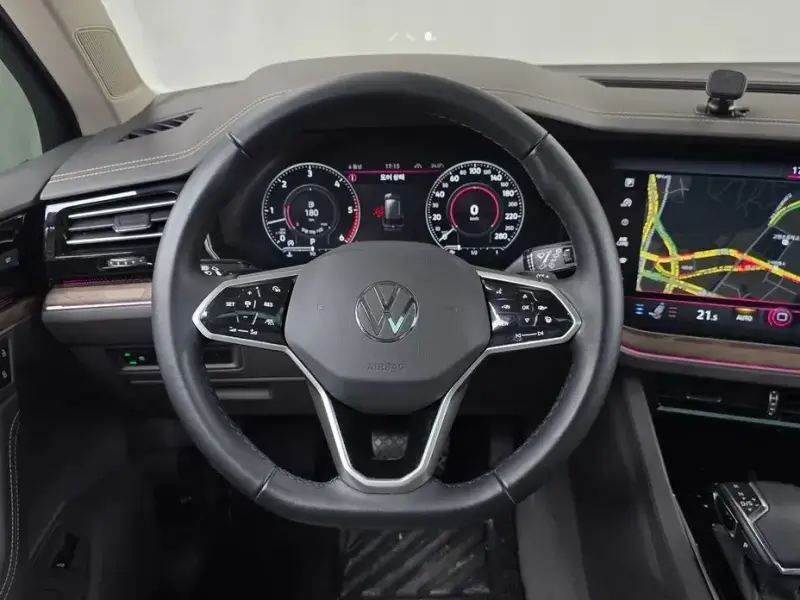 2023 Volkswagen Touareg с пробегом 49 042 км