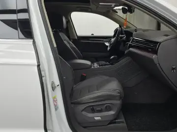 2023 Volkswagen Touareg с пробегом 49 042 км