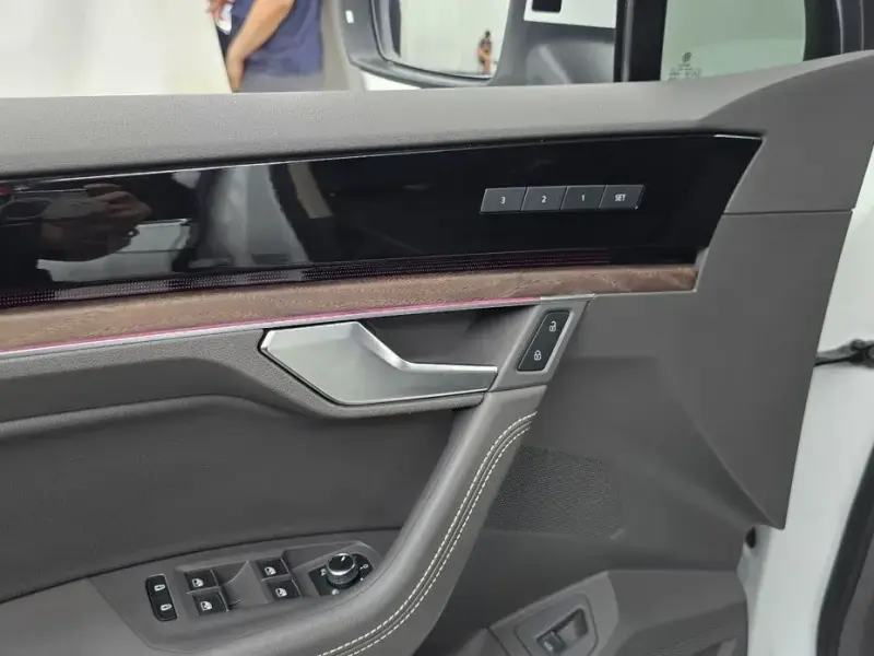 2023 Volkswagen Touareg с пробегом 49 042 км