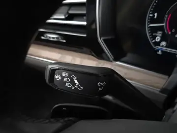 2023 Volkswagen Touareg с пробегом 49 042 км