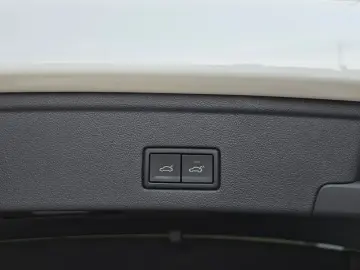 2023 Volkswagen Touareg с пробегом 49 042 км