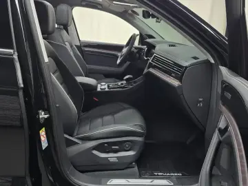 2025 Volkswagen Touareg с пробегом 5 761 км
