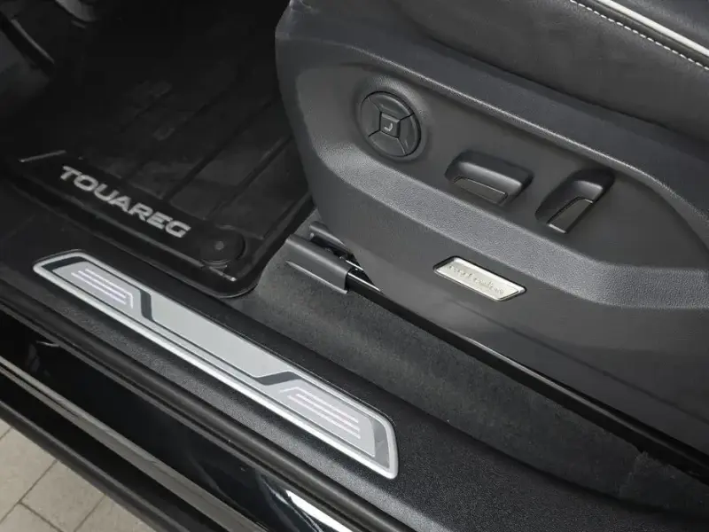 2025 Volkswagen Touareg с пробегом 5 761 км