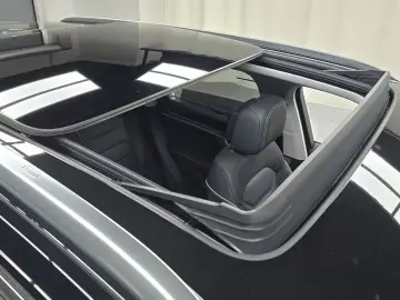 2025 Volkswagen Touareg с пробегом 5 761 км