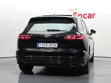 2020 Volkswagen Touareg с пробегом 95 853 км