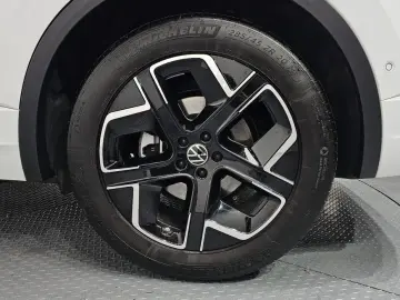 2024 Volkswagen Touareg с пробегом 18 074 км