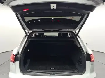 2024 Volkswagen Touareg с пробегом 18 074 км