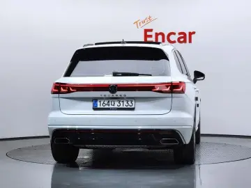 2025 Volkswagen Touareg с пробегом 19 254 км