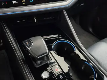 2025 Volkswagen Touareg с пробегом 19 254 км