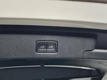 2025 Volkswagen Touareg с пробегом 19 254 км