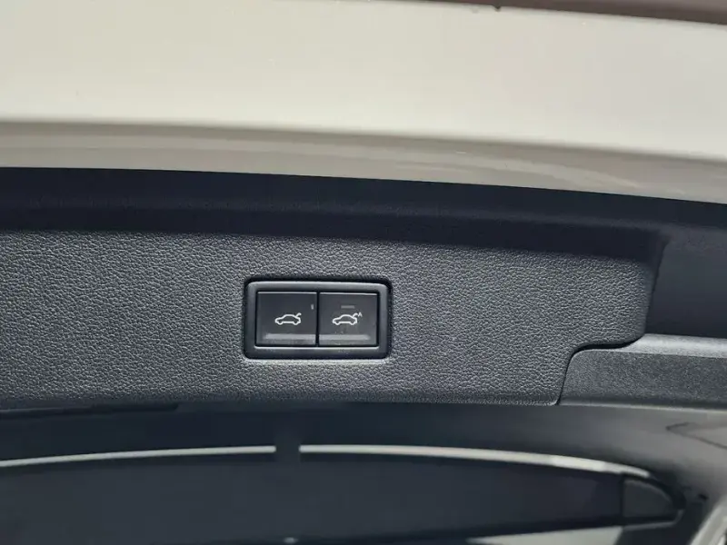 2025 Volkswagen Touareg с пробегом 19 254 км