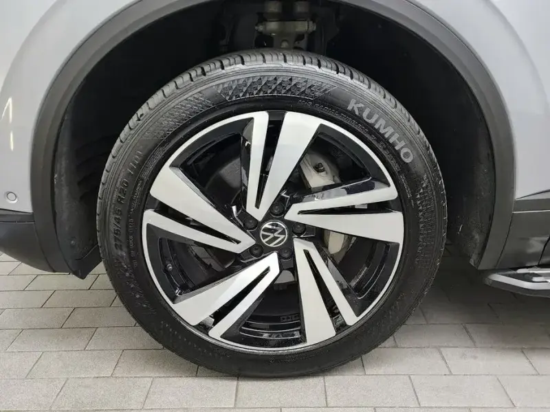 2020 Volkswagen Touareg с пробегом 60 389 км