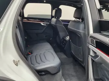 2025 Volkswagen Touareg с пробегом 19 254 км