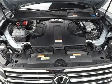 2024 Volkswagen Touareg с пробегом 21 477 км