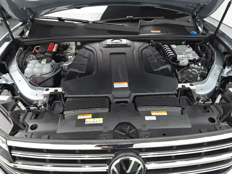2024 Volkswagen Touareg с пробегом 21 477 км