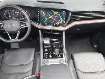 2024 Volkswagen Touareg с пробегом 21 477 км
