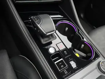 2024 Volkswagen Touareg с пробегом 21 477 км