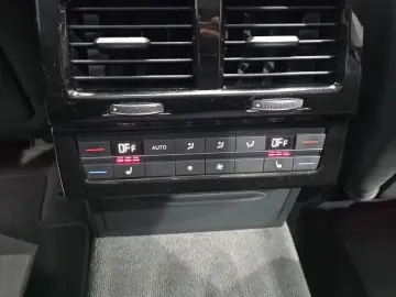 2024 Volkswagen Touareg с пробегом 21 477 км