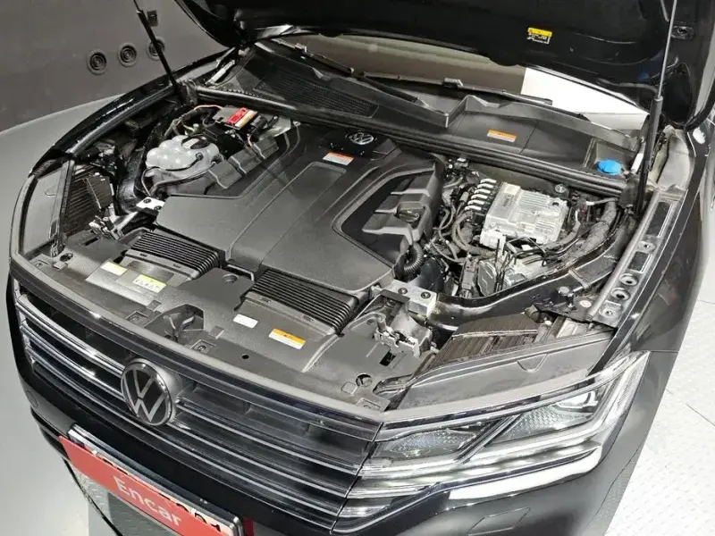 2023 Volkswagen Touareg с пробегом 50 442 км