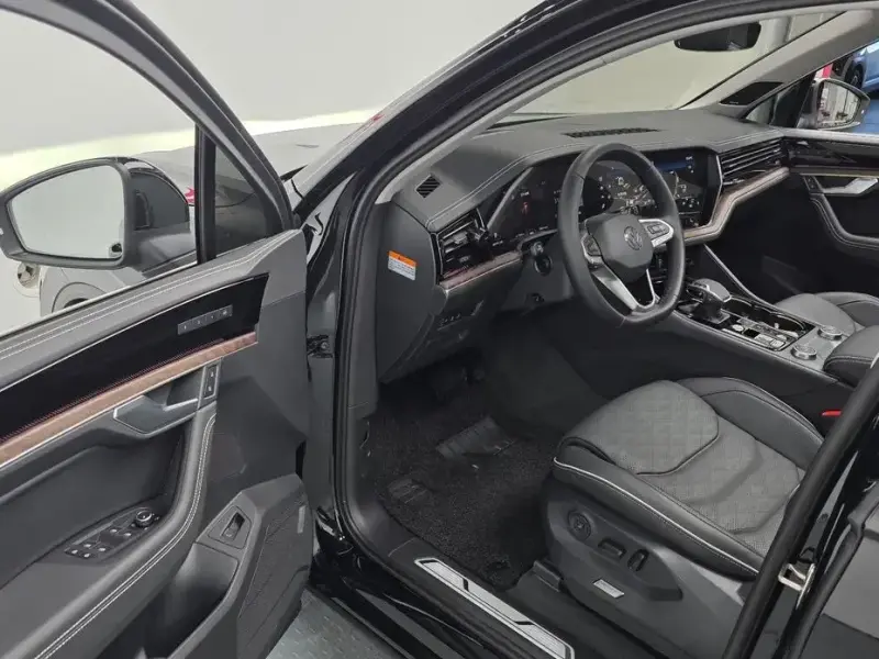 2025 Volkswagen Touareg с пробегом 3 123 км
