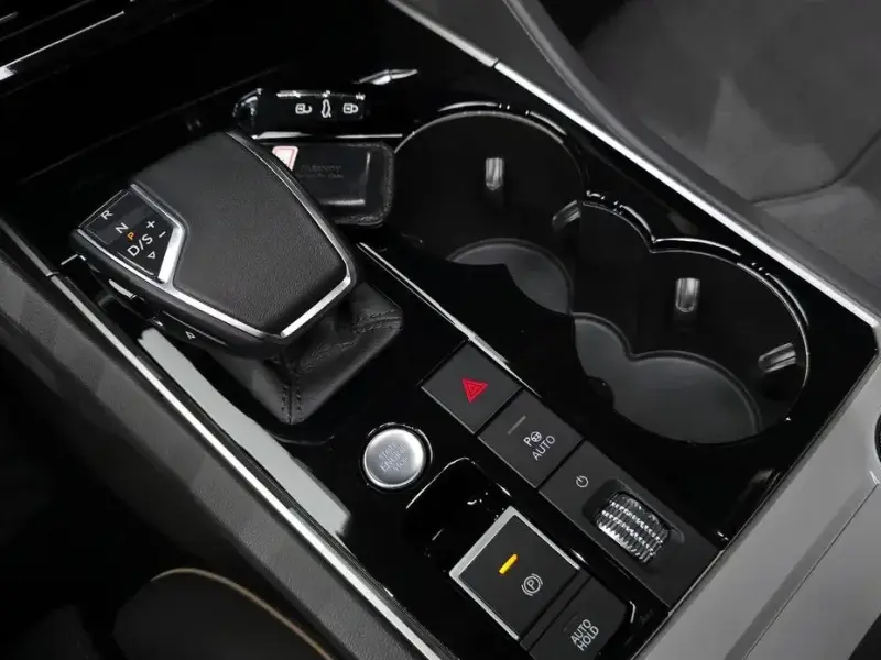 2023 Volkswagen Touareg с пробегом 50 442 км