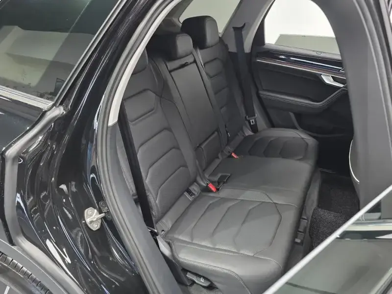 2025 Volkswagen Touareg с пробегом 3 123 км