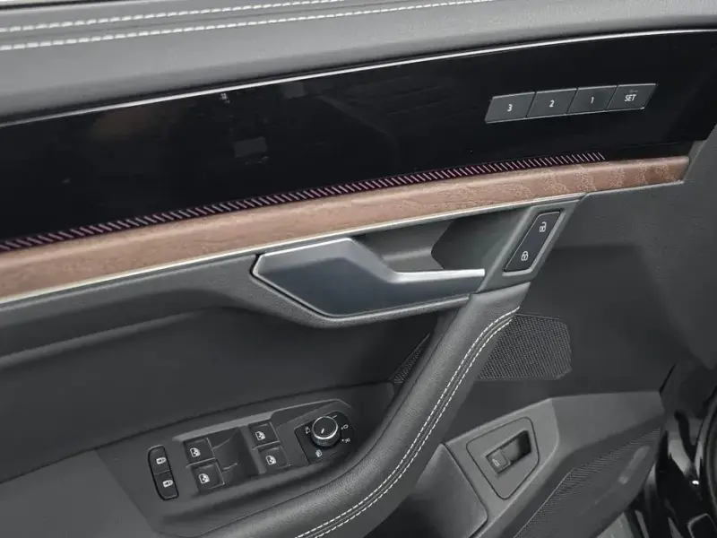 2025 Volkswagen Touareg с пробегом 3 123 км