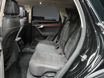2023 Volkswagen Touareg с пробегом 50 442 км