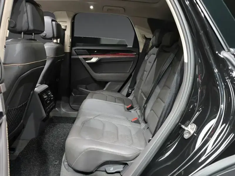 2023 Volkswagen Touareg с пробегом 50 442 км
