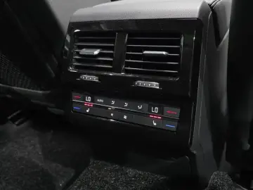 2025 Volkswagen Touareg с пробегом 3 123 км