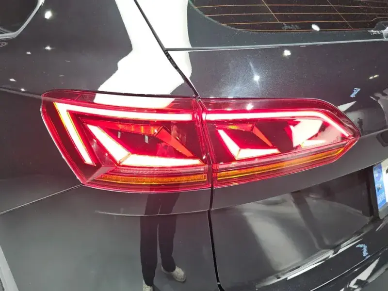2023 Volkswagen Touareg с пробегом 50 442 км