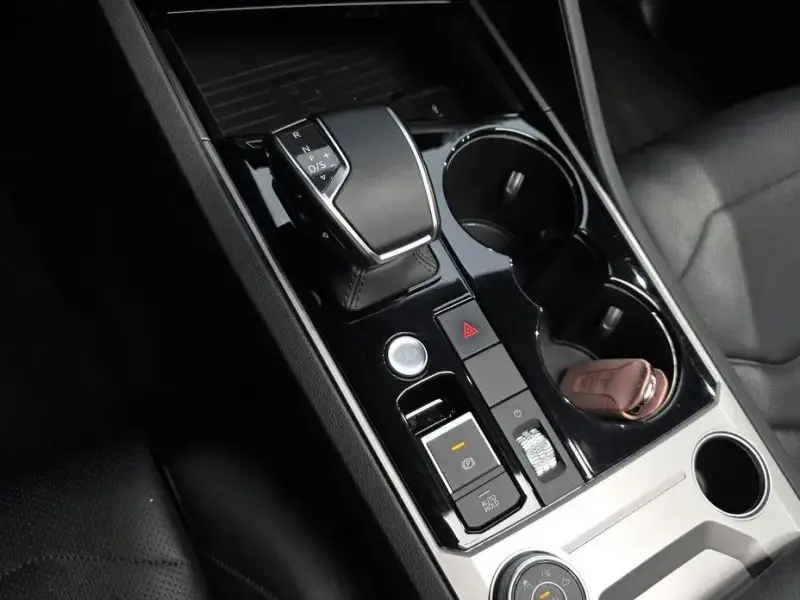 2022 Volkswagen Touareg с пробегом 47 944 км